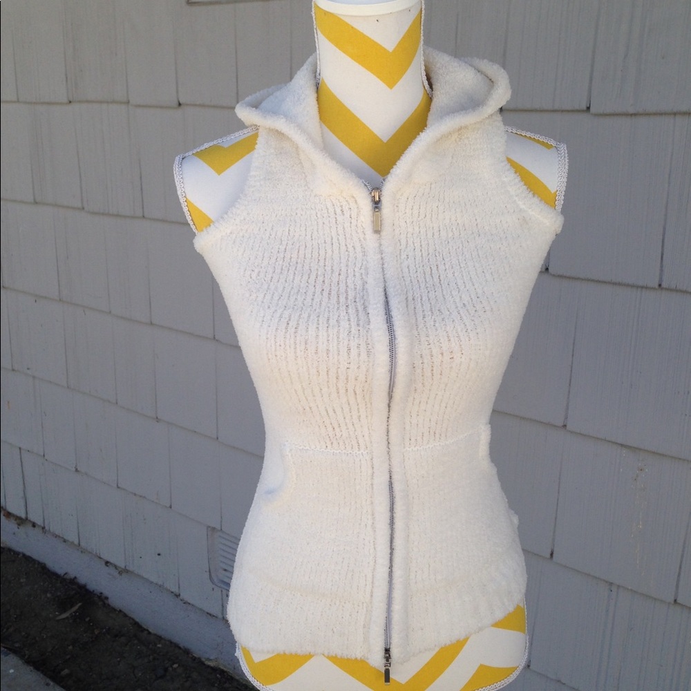 Charlotte Hoodie - Picture 2 of 2